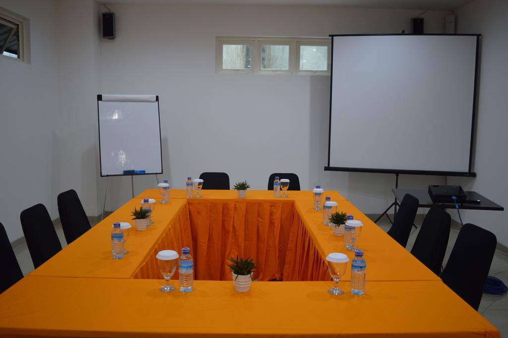 M Hotel Mataram