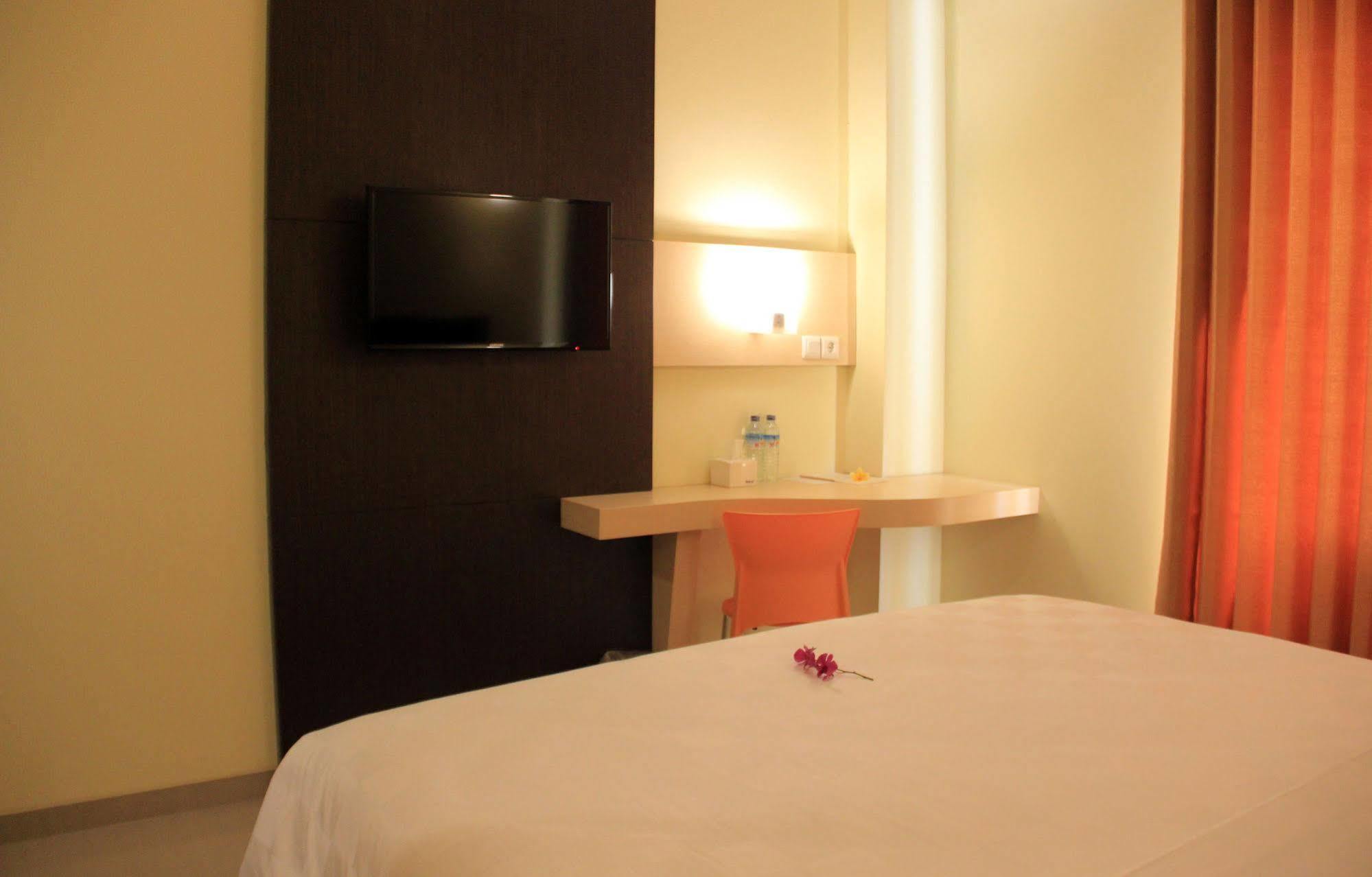 Hotel M